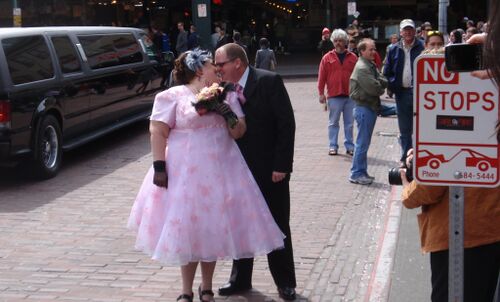 Drew Marries his sweetheart Mimi after a few Buzz Beers in Seattle.