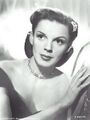 450px-Judy Garland 1947 publ.jpg