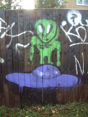 Alien graffito.jpg
