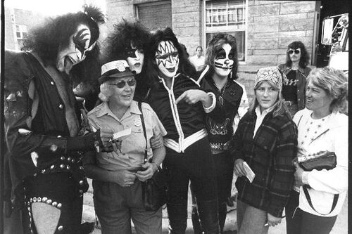 KISS - Uncyclopedia, the content-free encyclopedia