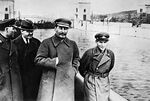 Stalin walking with Yezhov.jpg