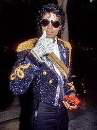 Michael-Jackson-glove.jpg