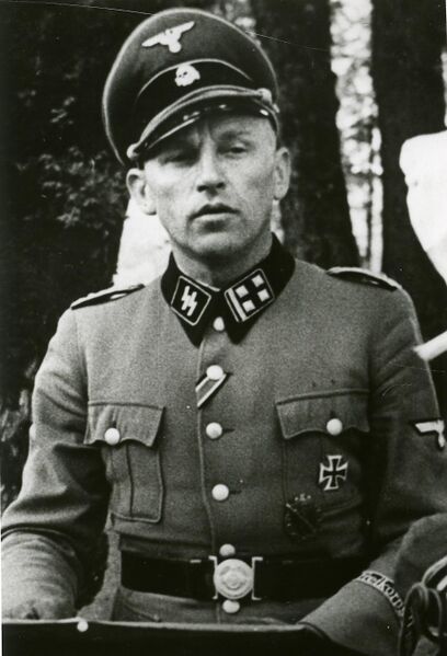 File:Jut waffen ss.jpg